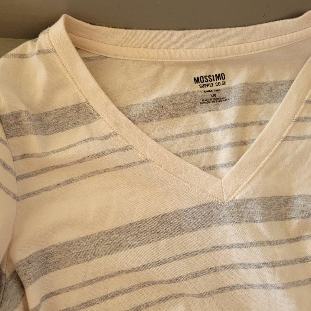 Mossimo Women's V Neck Ivory & Gray Stripe T Shirt